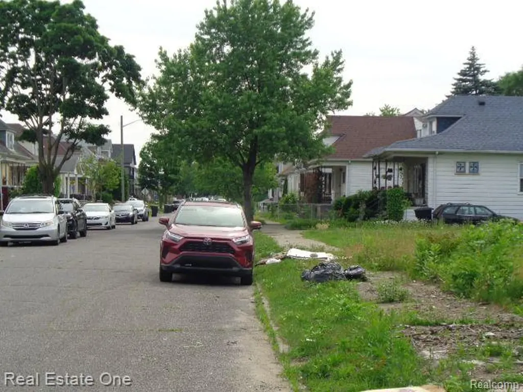 5201 Casmere Street Hamtramck City MI 48212