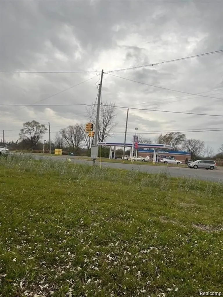 2105 Williamson Road Bridgeport Charter Township MI 48601