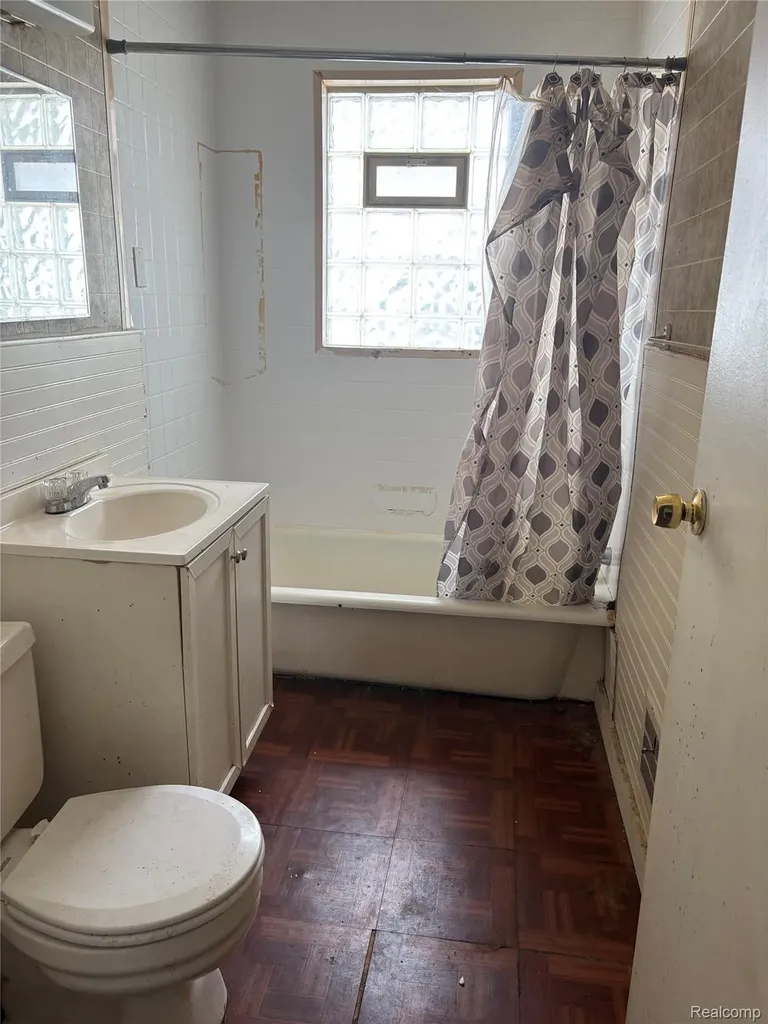 20062 Waltham Street Detroit City MI 48205