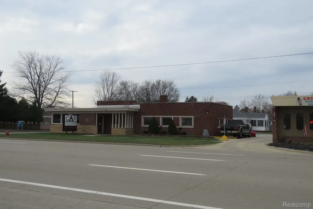 12170 Fort Street Southgate City MI 48195