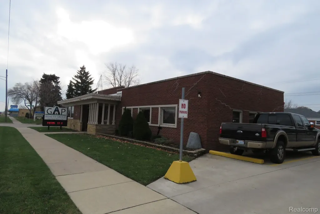 12170 Fort Street Southgate City MI 48195