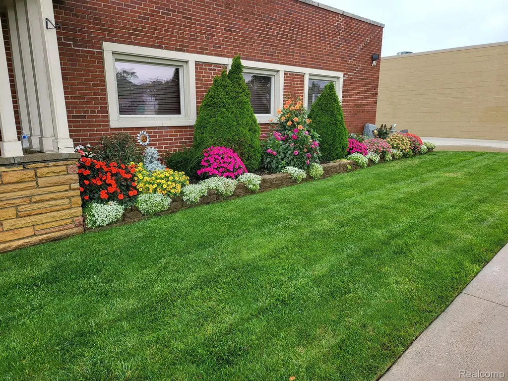 12170 Fort Street Southgate City MI 48195