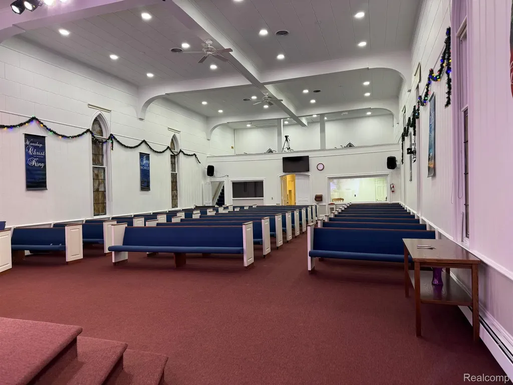 45504 Cass Avenue Utica City MI 48317