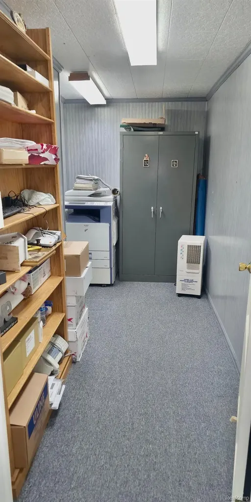 45504 Cass Avenue Utica City MI 48317