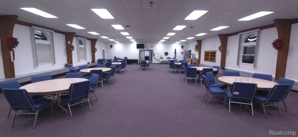 45504 Cass Avenue Utica City MI 48317
