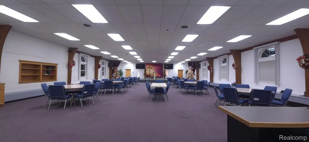 45504 Cass Avenue Utica City MI 48317