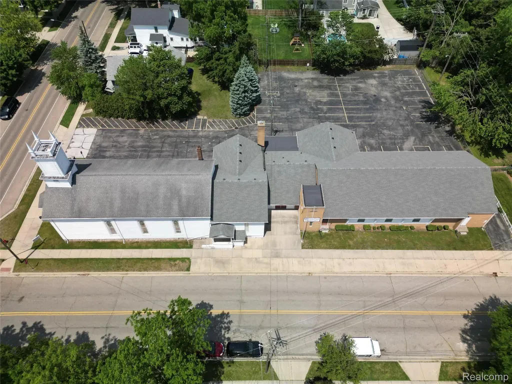 45504 Cass Avenue Utica City MI 48317