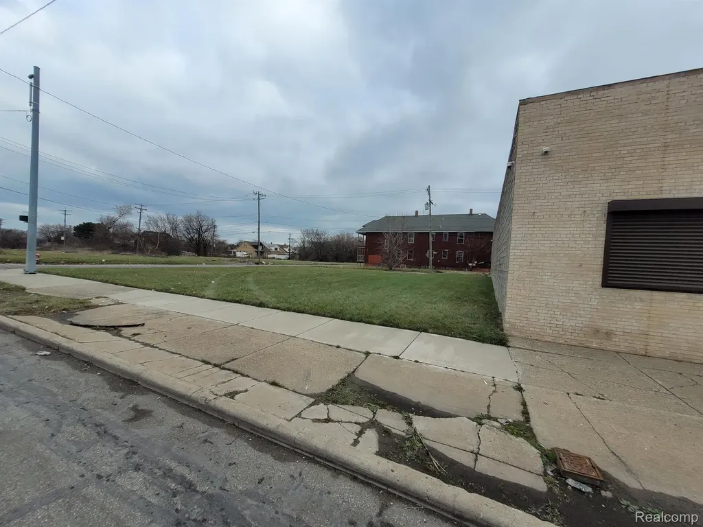 8840 Van Dyke Street Detroit City MI 48213