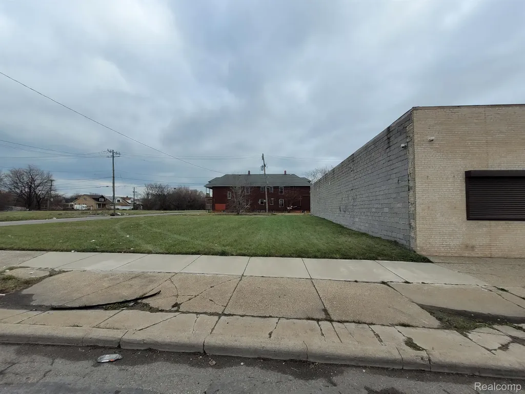 8840 Van Dyke Street Detroit City MI 48213