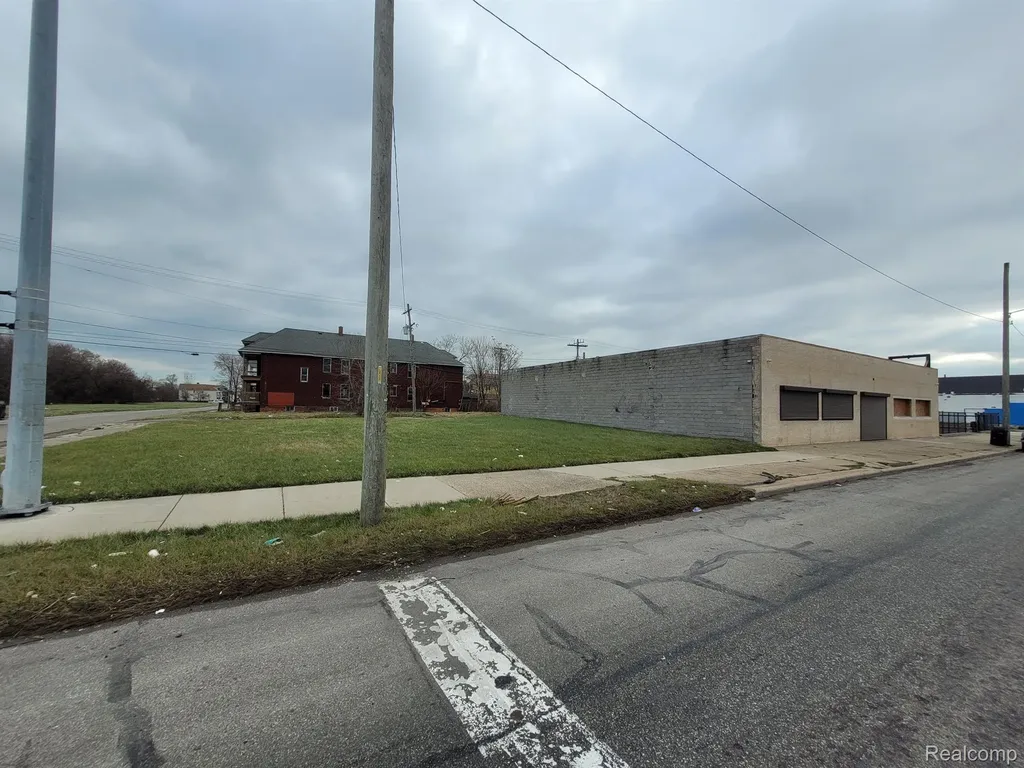 8840 Van Dyke Street Detroit City MI 48213