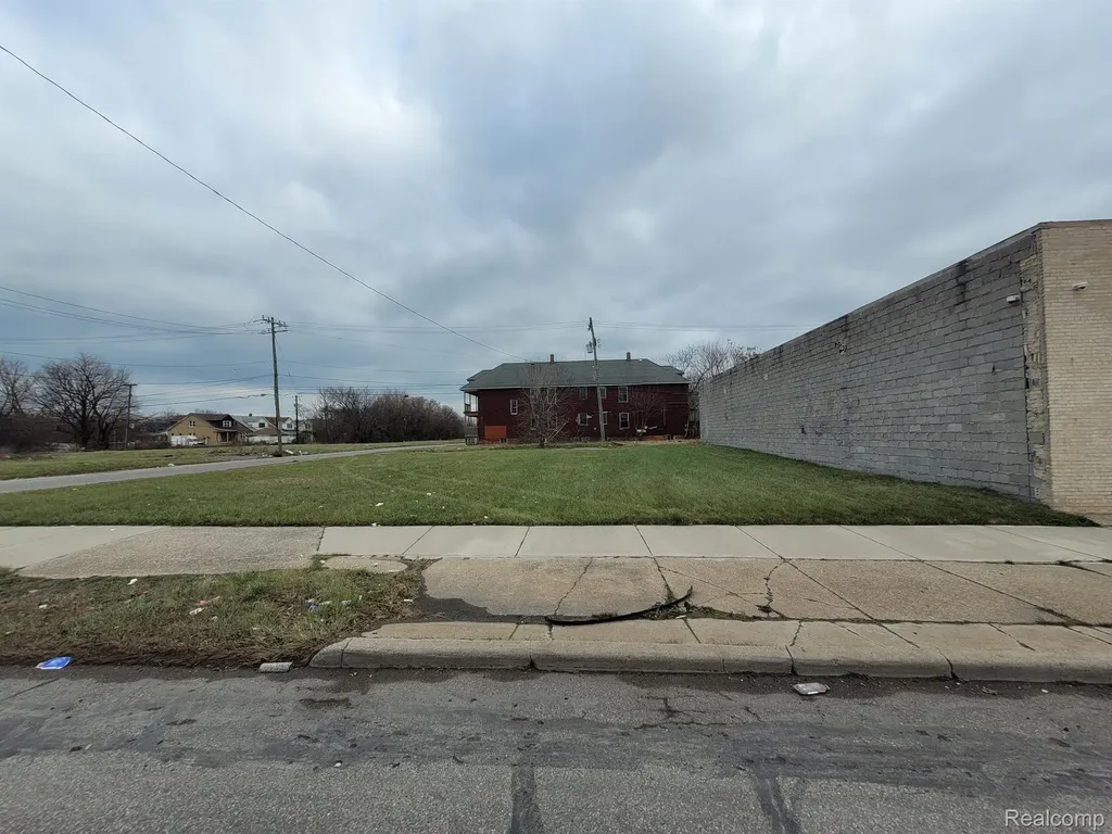 8840 Van Dyke Street Detroit City MI 48213