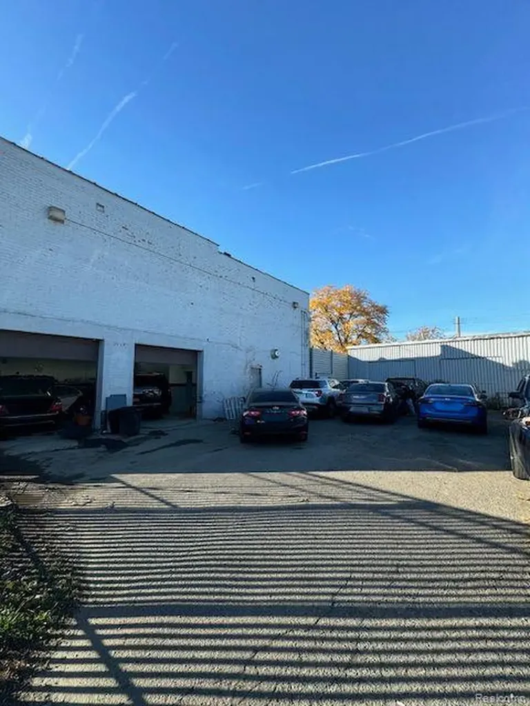 15142 Joy Road Detroit City MI 48228