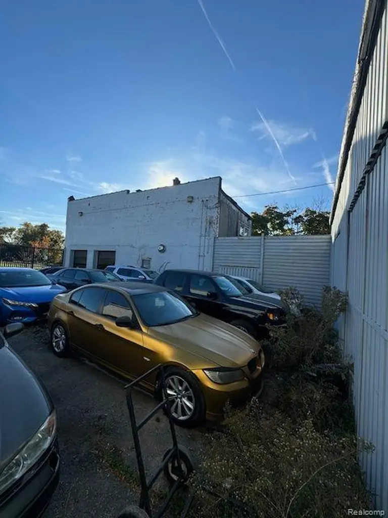 15142 Joy Road Detroit City MI 48228