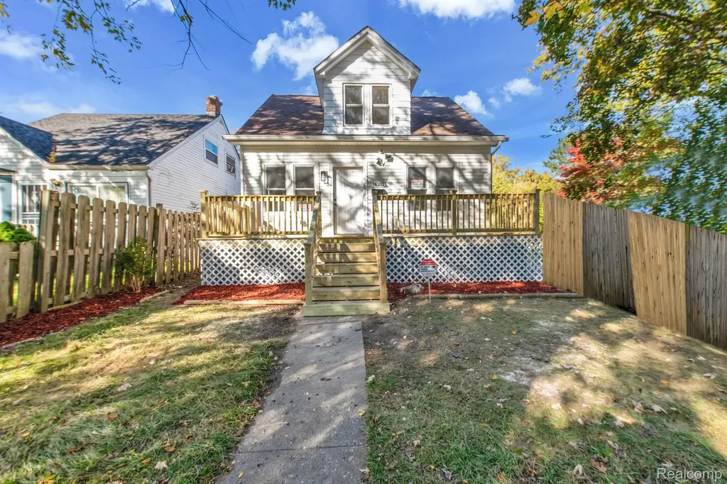 16211 Maddelein Street Detroit City MI 48205
