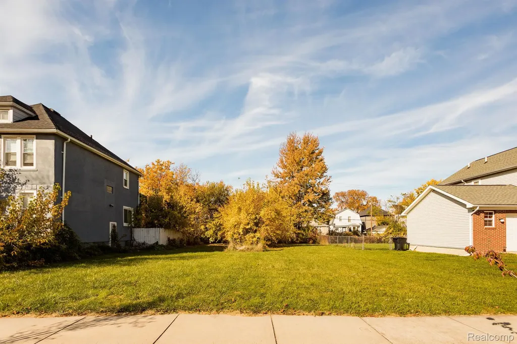 553 Alger Street Detroit City MI 48202