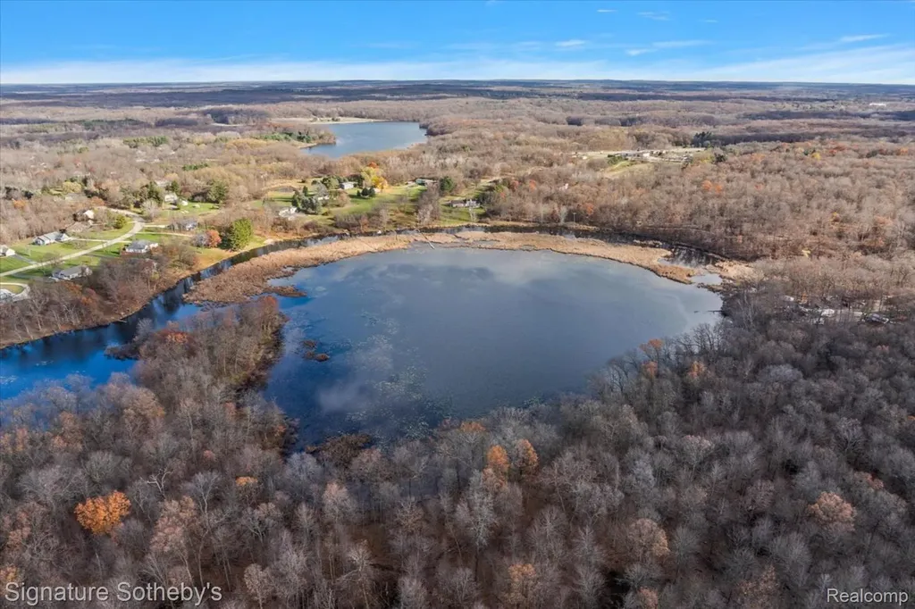 16134 Tindall Road Groveland Township MI 48442