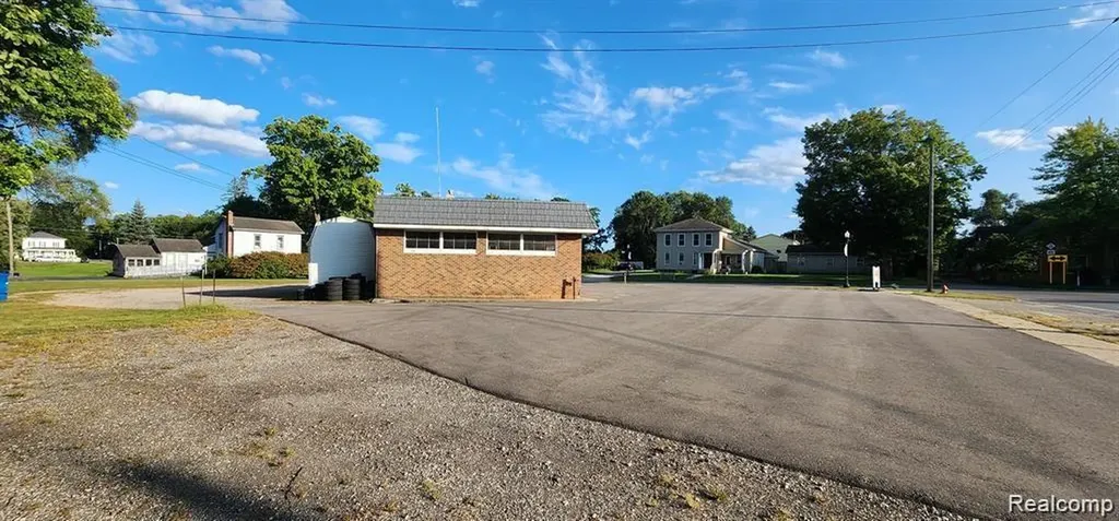 509 E Main Street Pinckney Village MI 48169