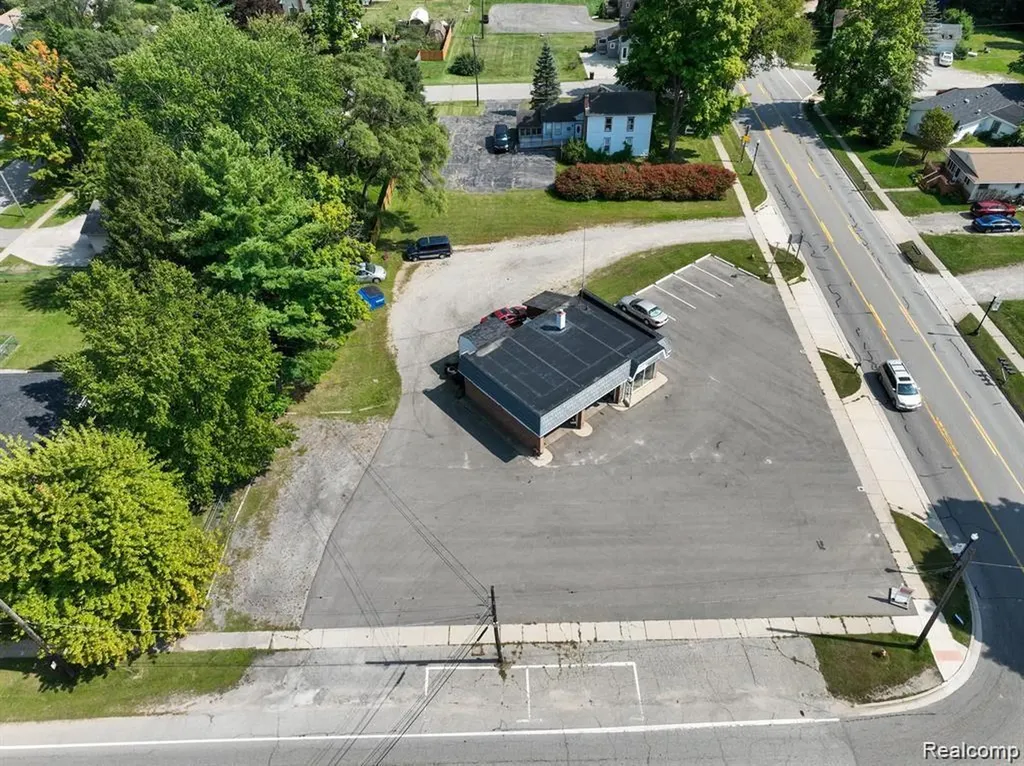 509 E Main Street Pinckney Village MI 48169