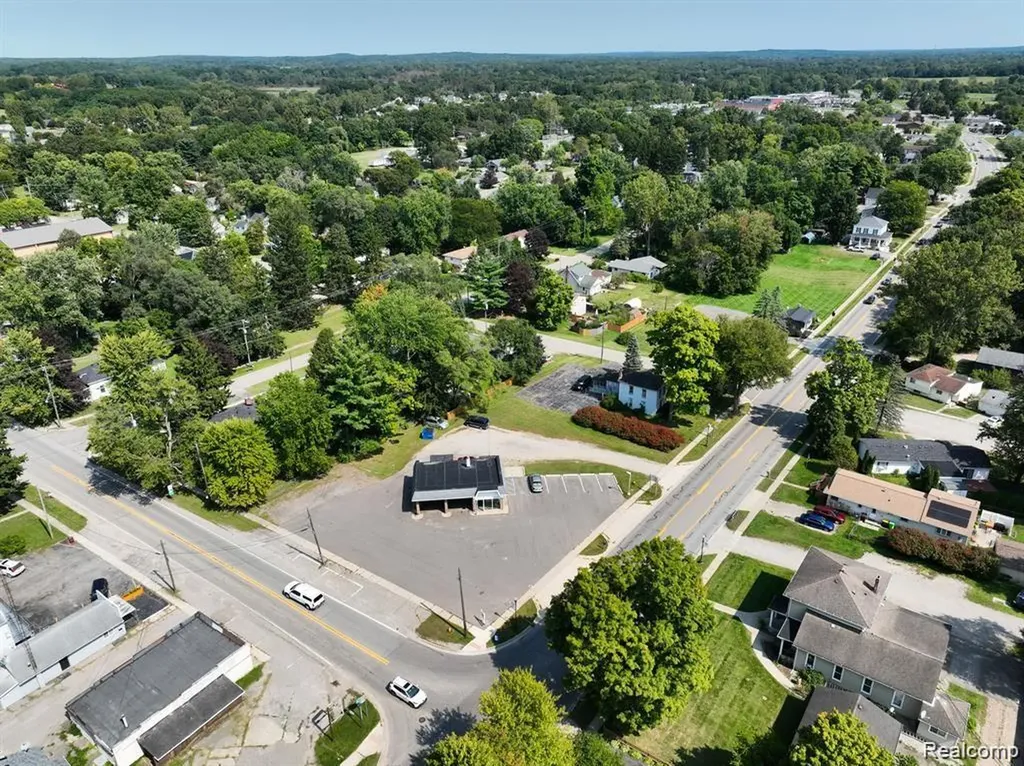509 E Main Street Pinckney Village MI 48169