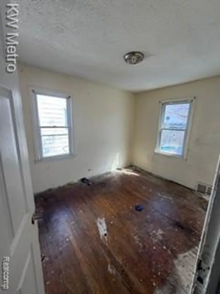 19426 Gilchrist Street Detroit City MI 48235