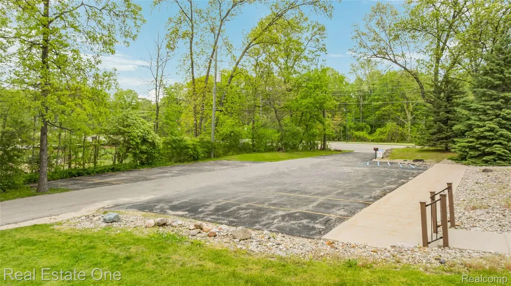 7217 Sashabaw Road Independence Charter Township MI 48348