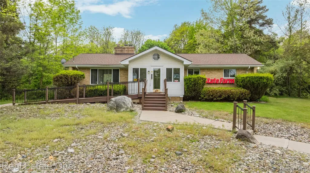 7217 Sashabaw Road Independence Charter Township MI 48348