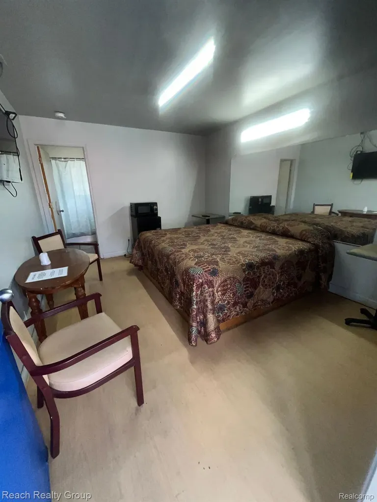 22755 Grand River Avenue Detroit City MI 48219