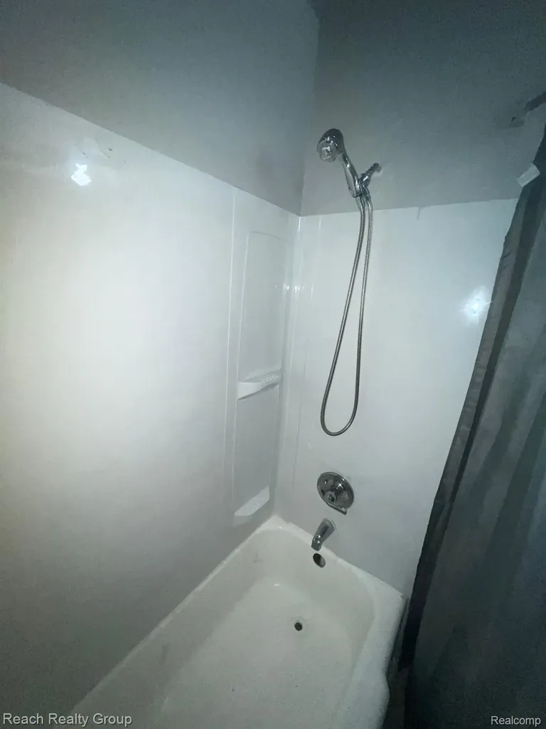 22755 Grand River Avenue Detroit City MI 48219