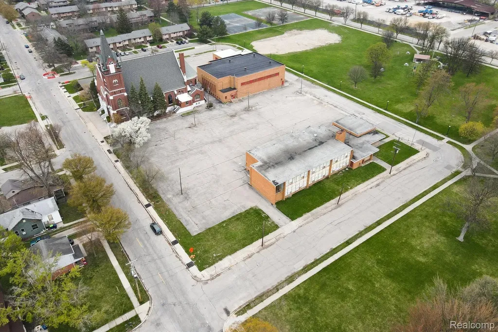 1120 N Grant Street Bay City City MI 48708