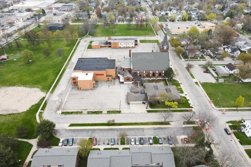1120 N Grant Street Bay City City MI 48708