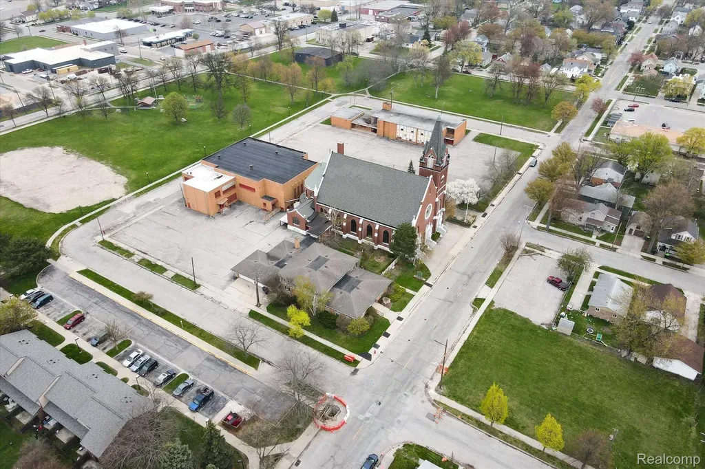 1120 N Grant Street Bay City City MI 48708