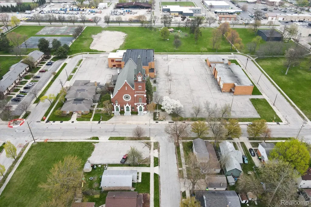 1120 N Grant Street Bay City City MI 48708