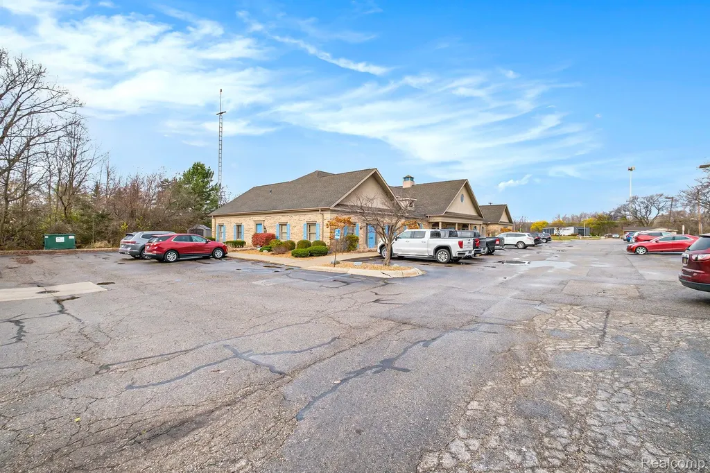 1063 W Hill Road Mundy Township MI 48507
