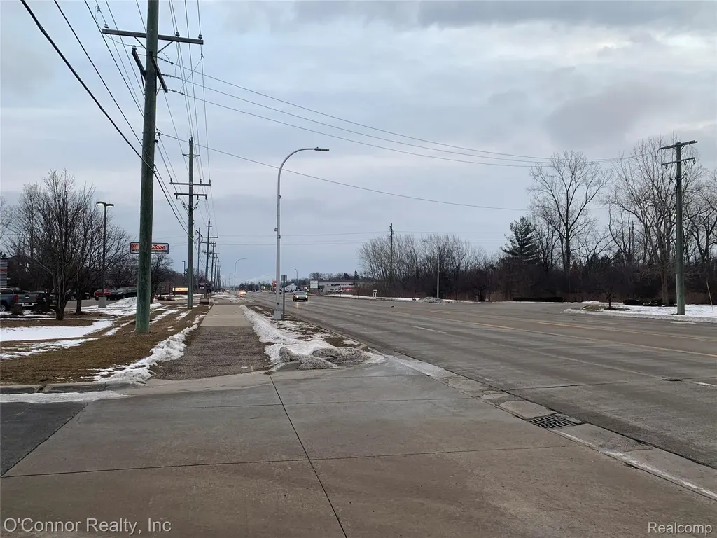 000 Gratiot Marysville City MI 48040