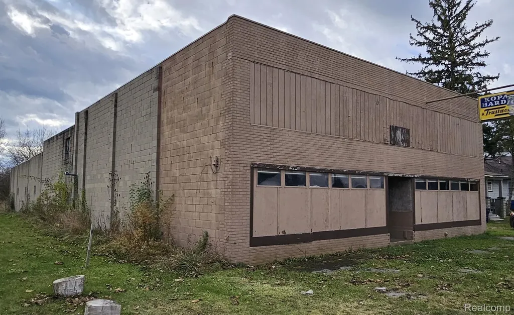 3310 Wadsworth Road Buena Vista Charter Township MI 48601