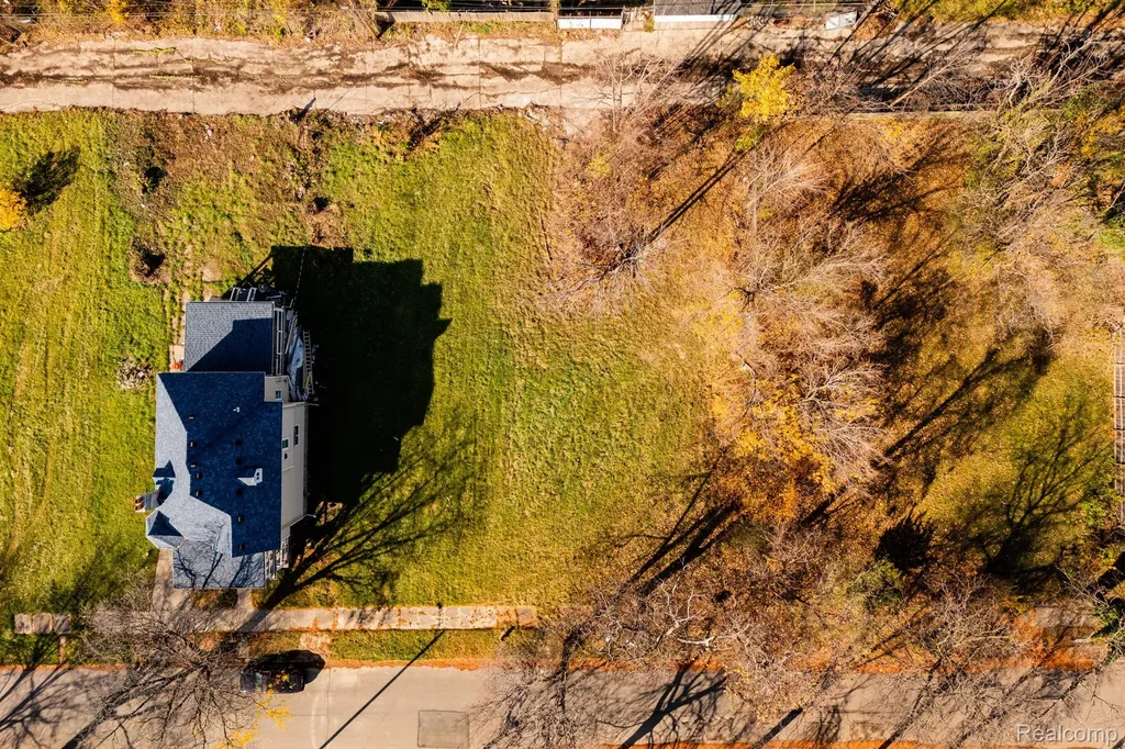 127 Rosedale Detroit City MI 48202