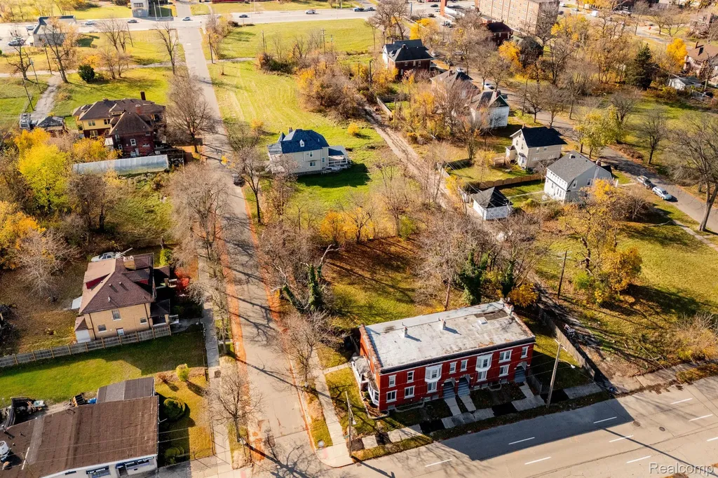 127 Rosedale Detroit City MI 48202