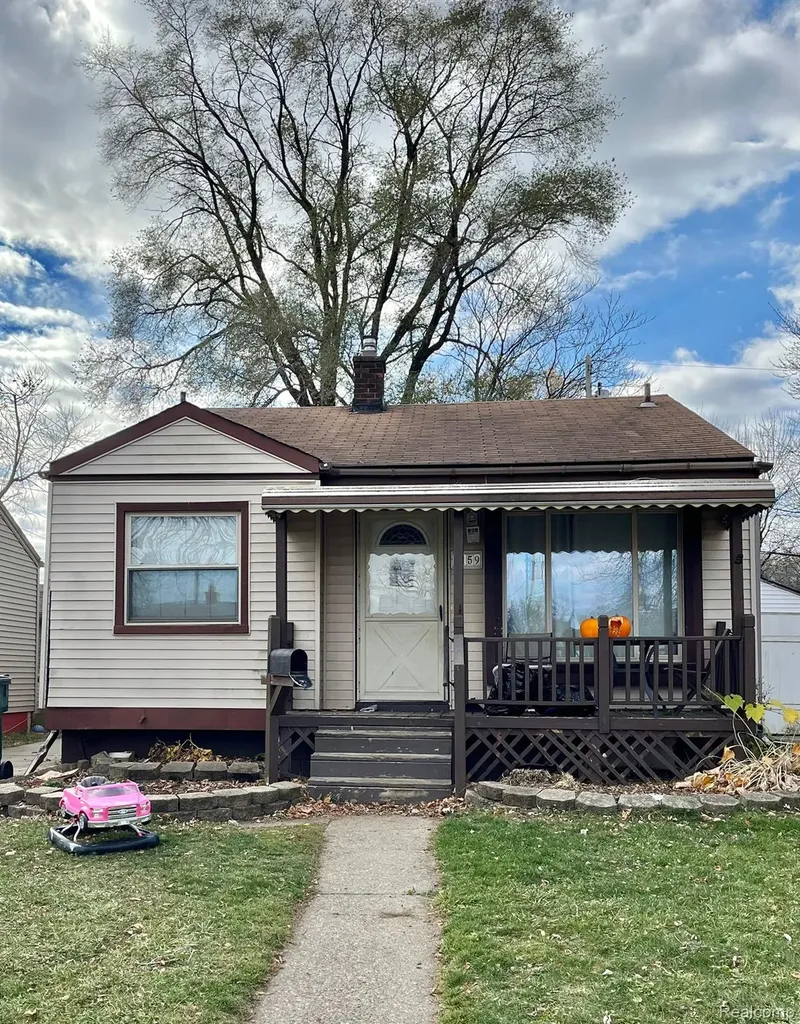 2159 Detroit Avenue Lincoln Park City MI 48146