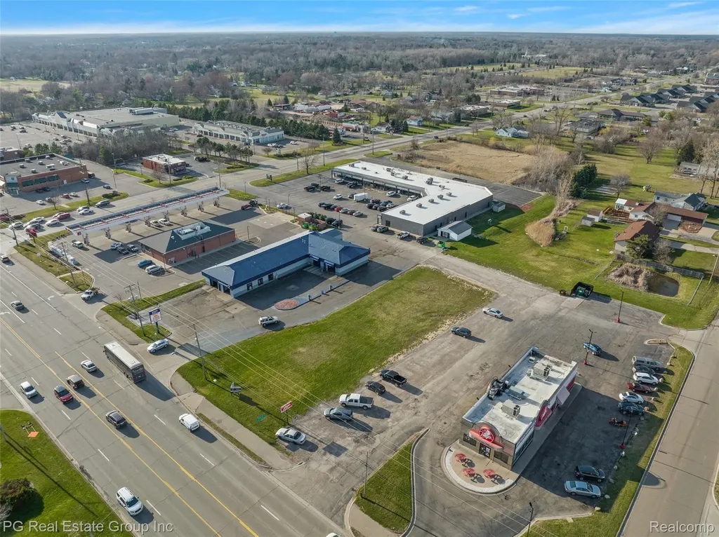 4474 Corunna Road Flint Charter Township MI 48532