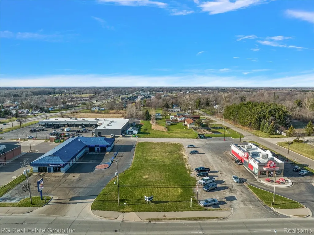 4474 Corunna Road Flint Charter Township MI 48532