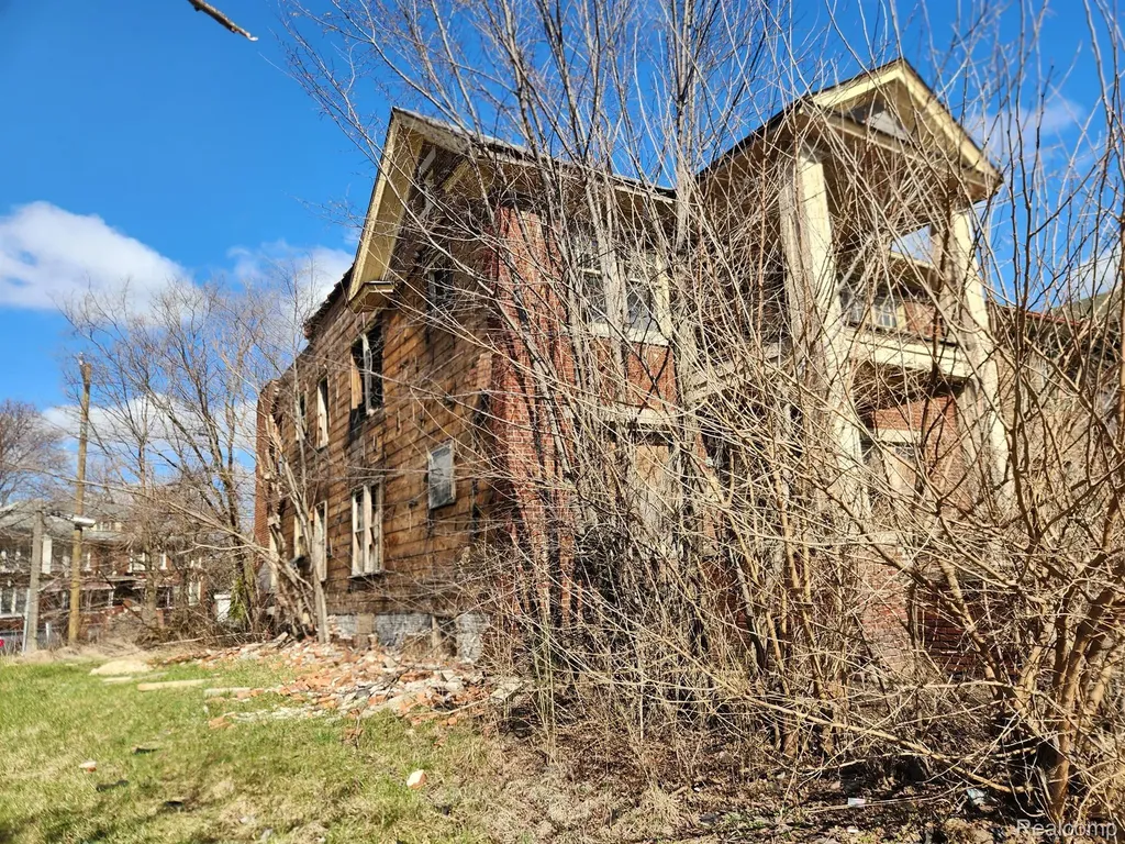 8773 Petoskey Avenue Detroit City MI 48204