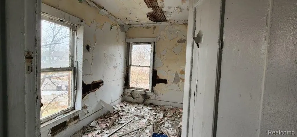 8773 Petoskey Avenue Detroit City MI 48204