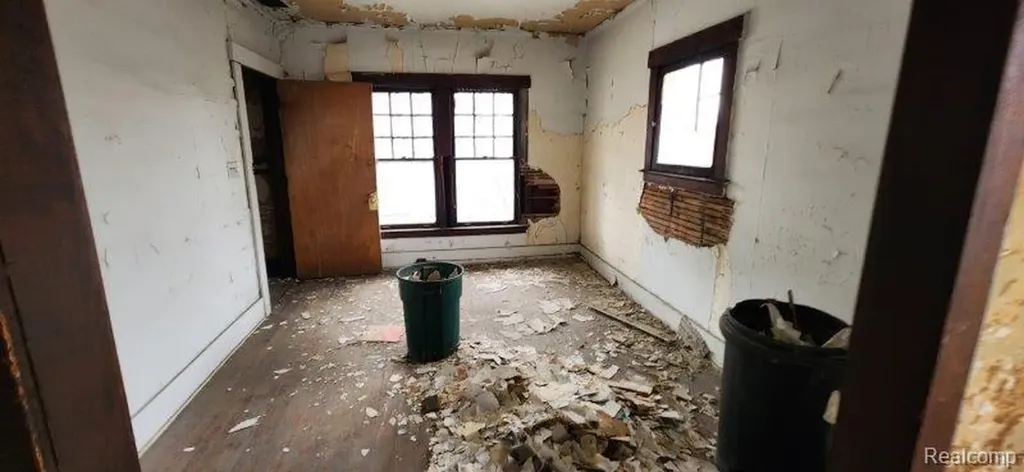 8773 Petoskey Avenue Detroit City MI 48204
