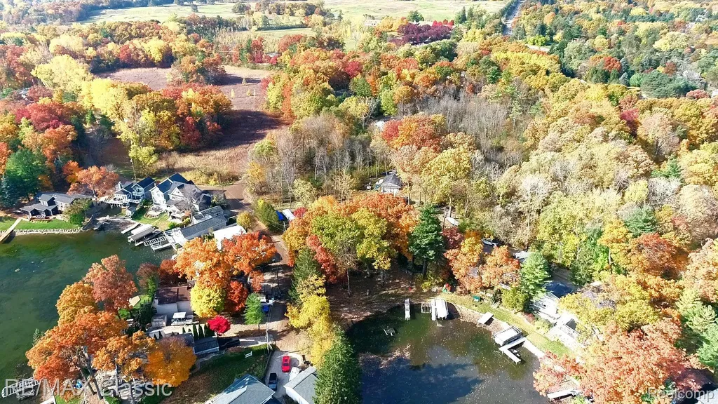 512 Fernhurst Court Orion Charter Township MI 48362
