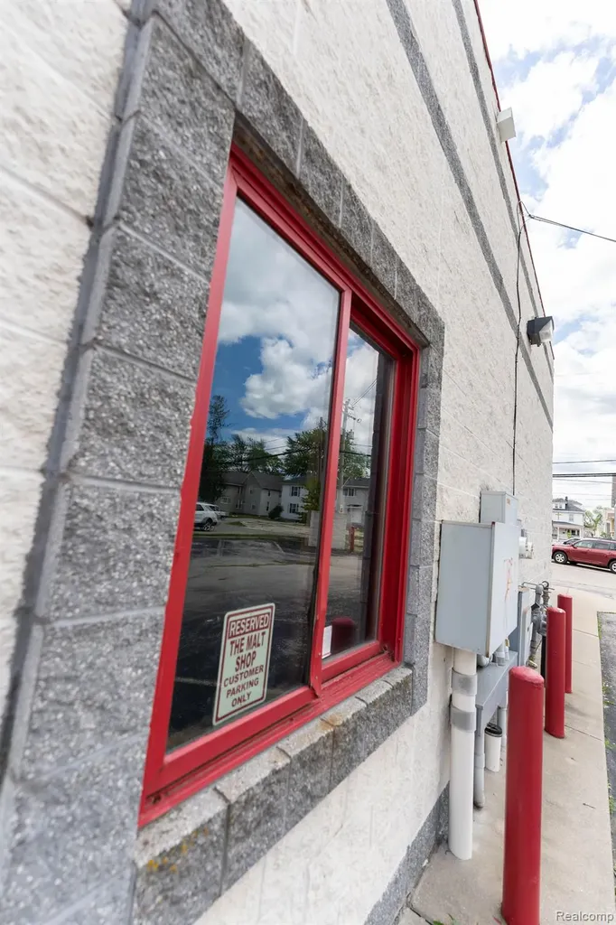 1088 S University Street Mt. Pleasant City MI 48858