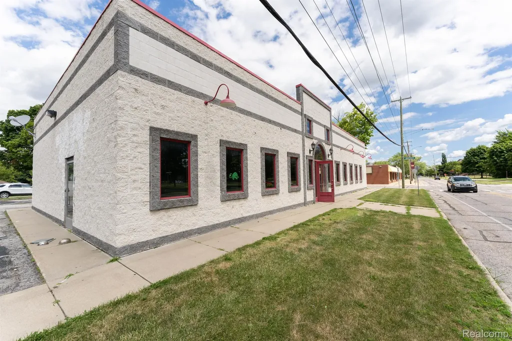 1088 S University Street Mt. Pleasant City MI 48858