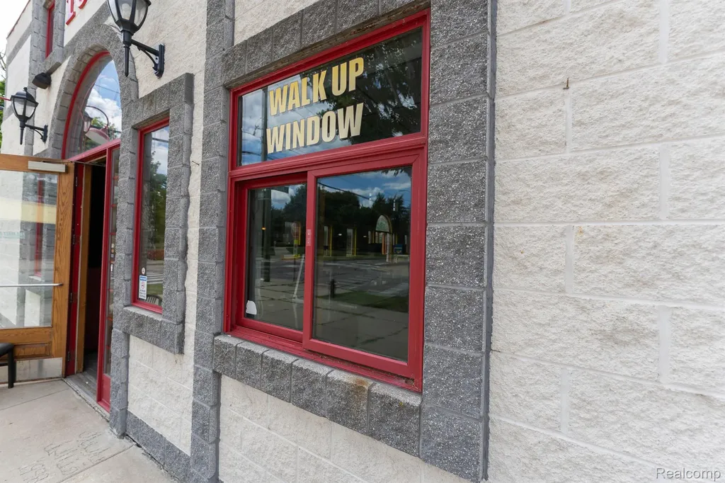 1088 S University Street Mt. Pleasant City MI 48858