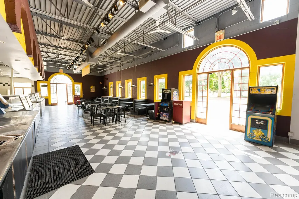 1088 S University Street Mt. Pleasant City MI 48858