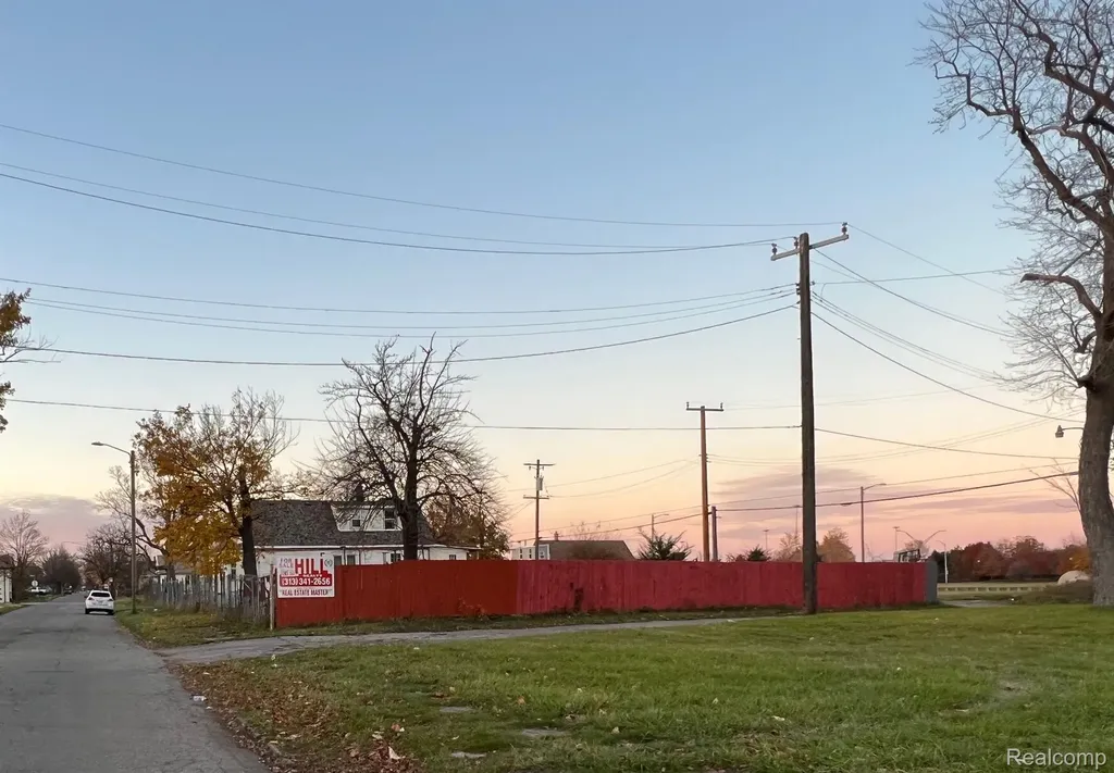 9052 Delmar Street Detroit City MI 48211
