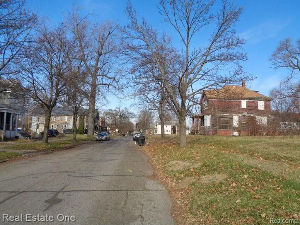 2926 Sheridan Street Detroit City MI 48214